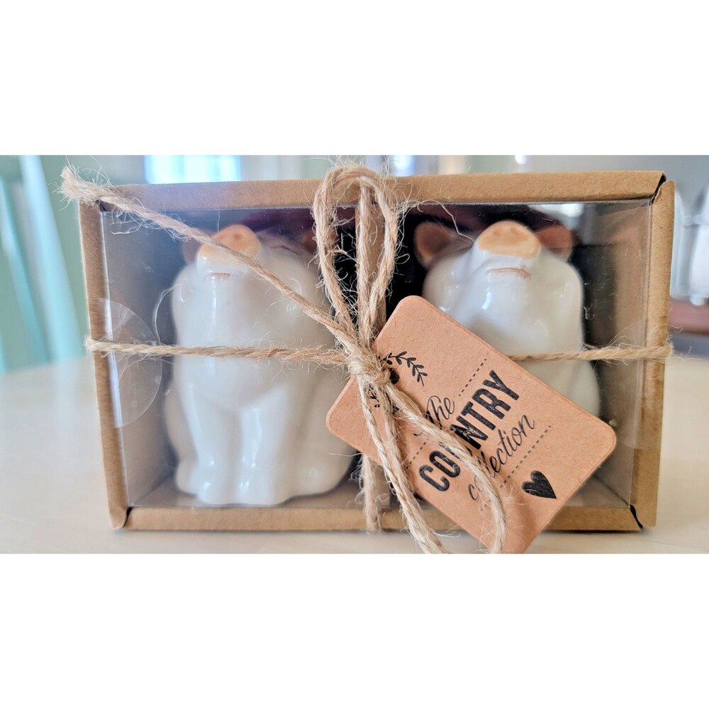 Home Essentials Country Collection Cute Pigs Salt & Pepper Shakers NIB!